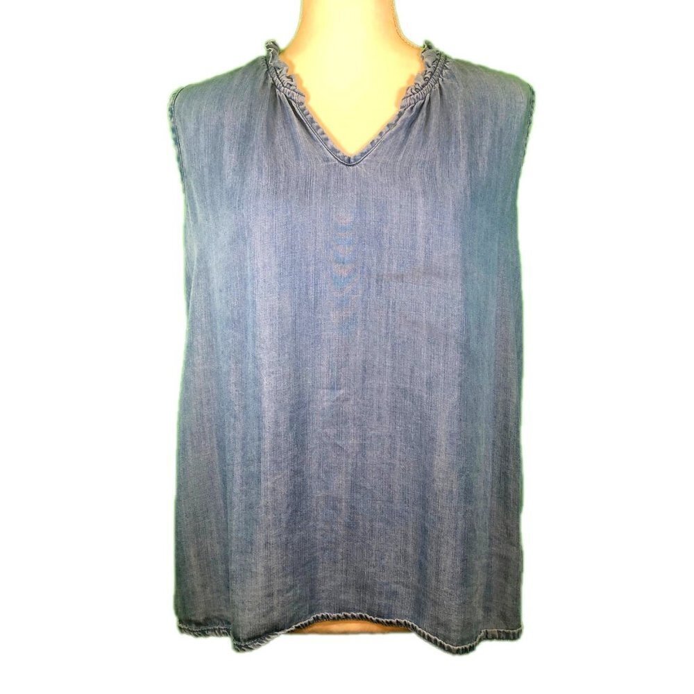 TIME AND TRU (M) Denim Look Blouse